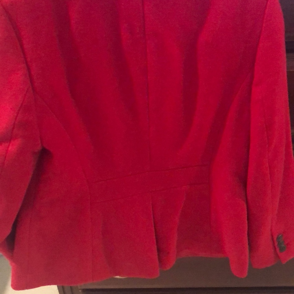 Blazer - Picture 5 of 5